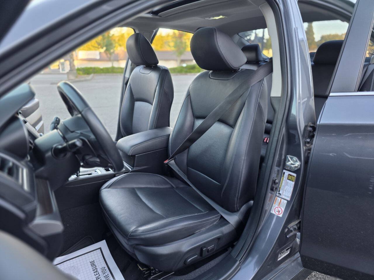 Used 2018 Subaru Legacy 3.6R Limited AWD/4WD image 38