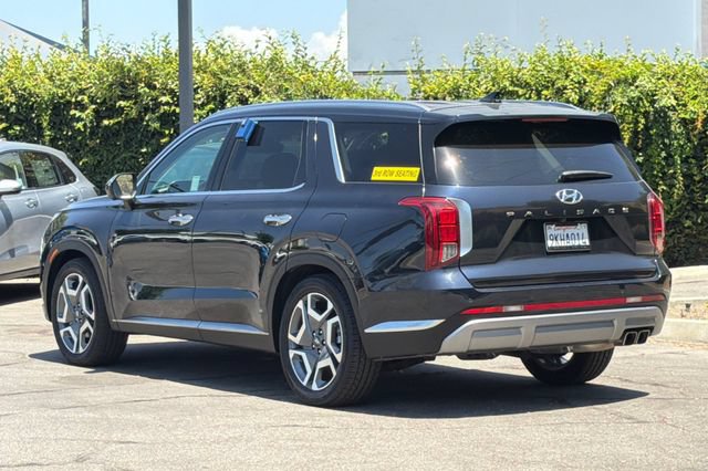 Used 2024 Hyundai Palisade Limited FWD image 6