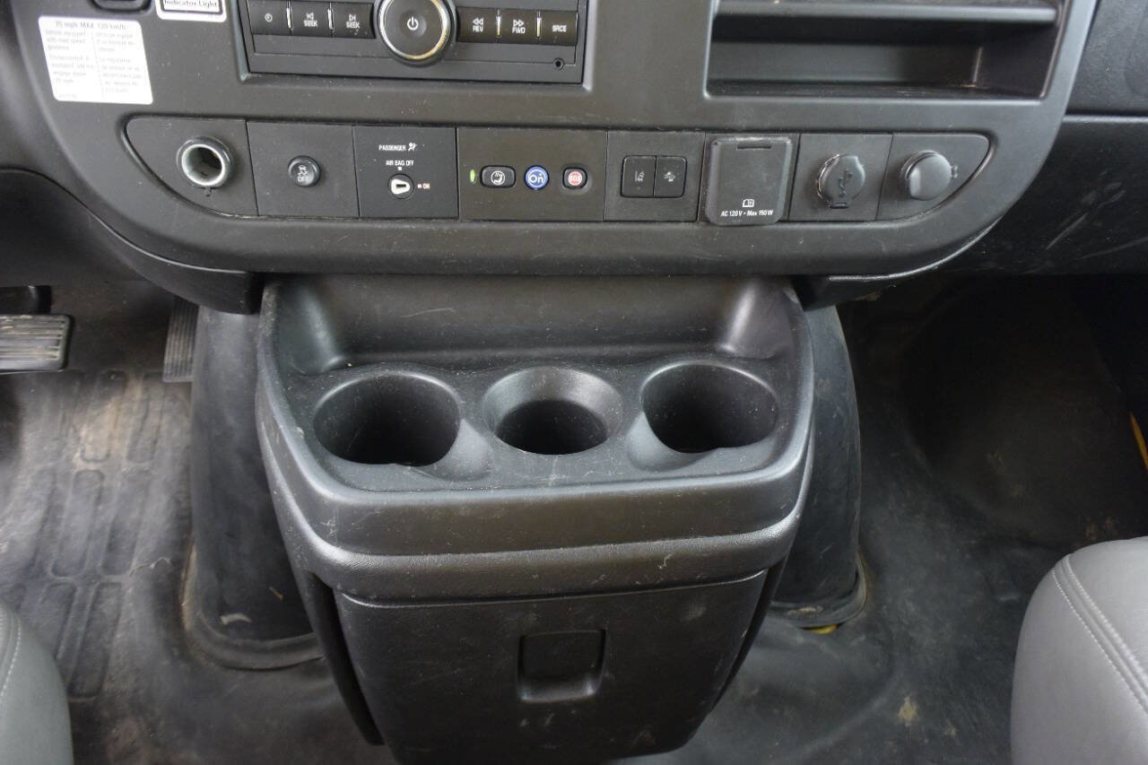 Used 2021 GMC Savana 3500 Extended w/ Power Convenience Package image 21