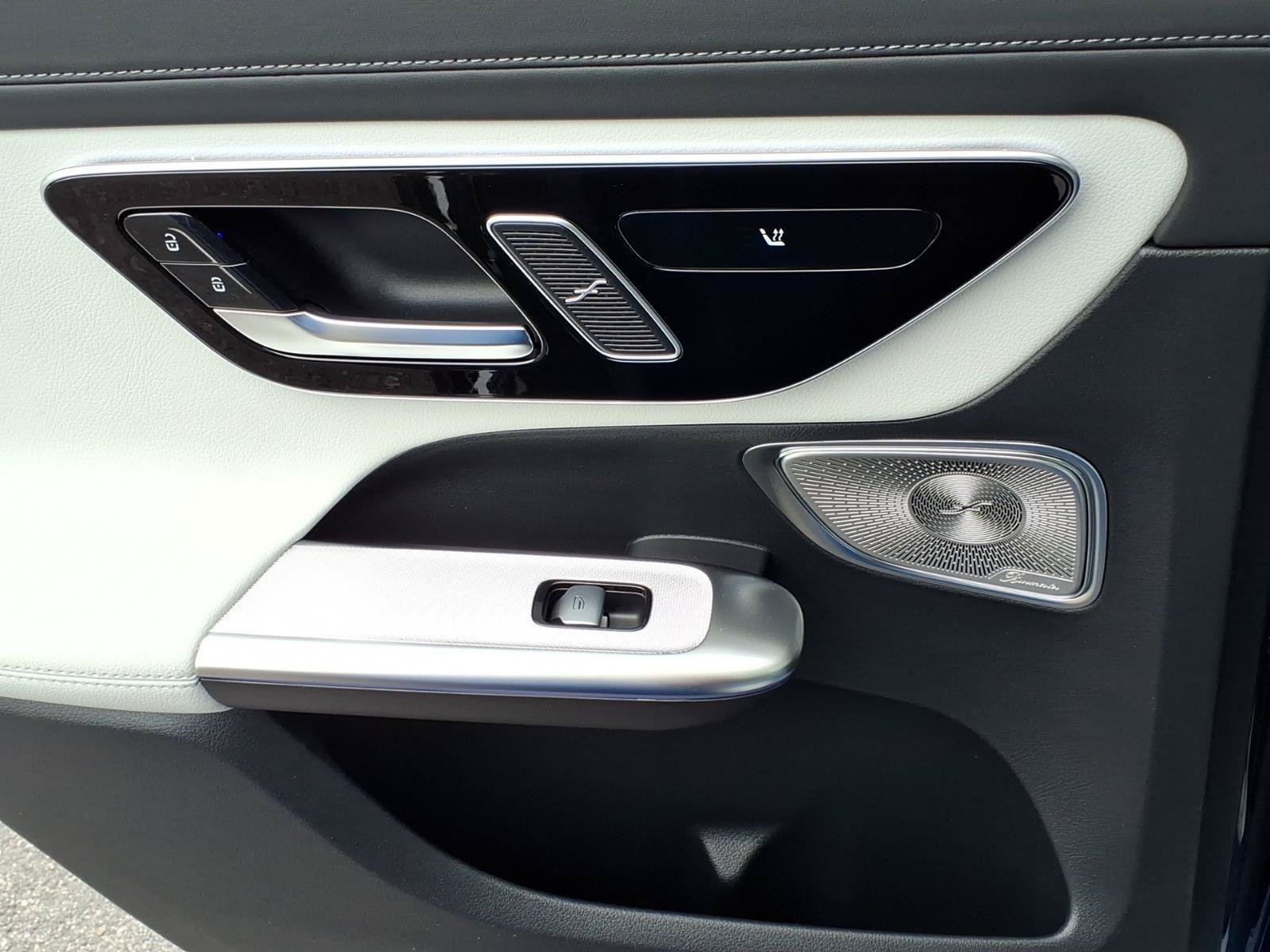 New 2026 Mercedes-Benz GLC 300 4MATIC image 18