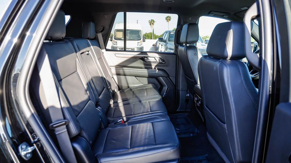 Used 2025 Chevrolet Tahoe LT AWD/4WD image 19