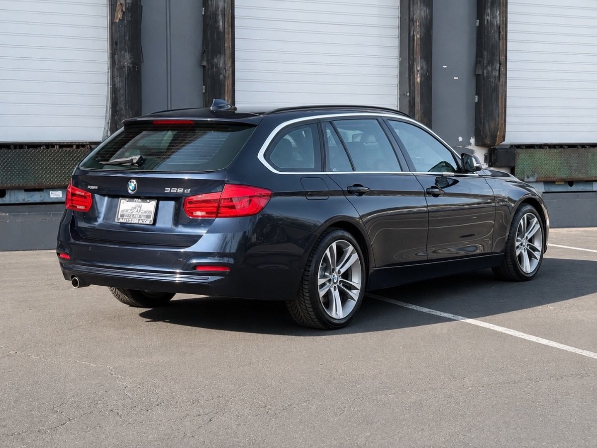 Used 2016 BMW 328d xDrive Wagon AWD/4WD image 3