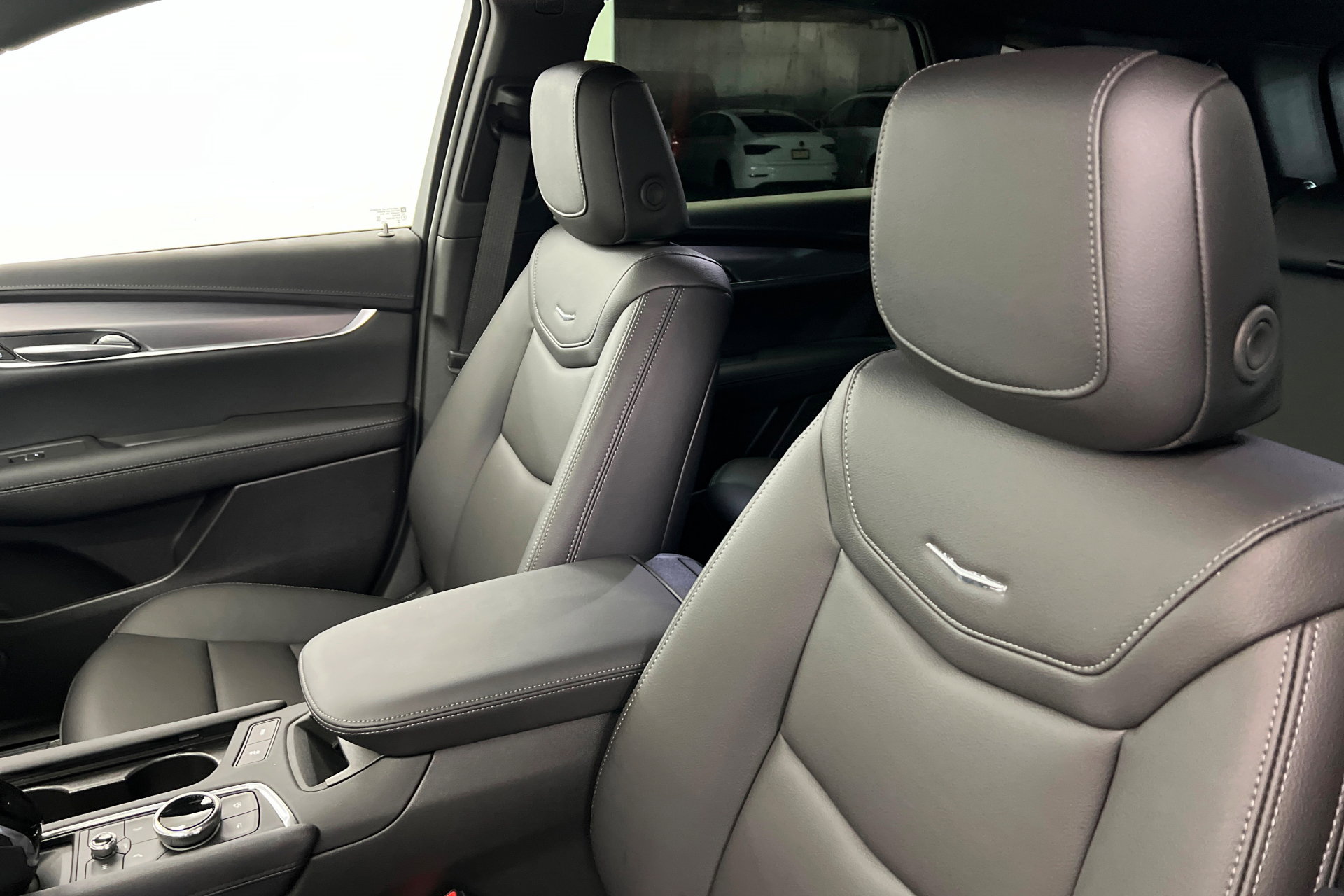 New 2026 Cadillac XT5 Luxury w/ LPO, Floor Liner Package image 17