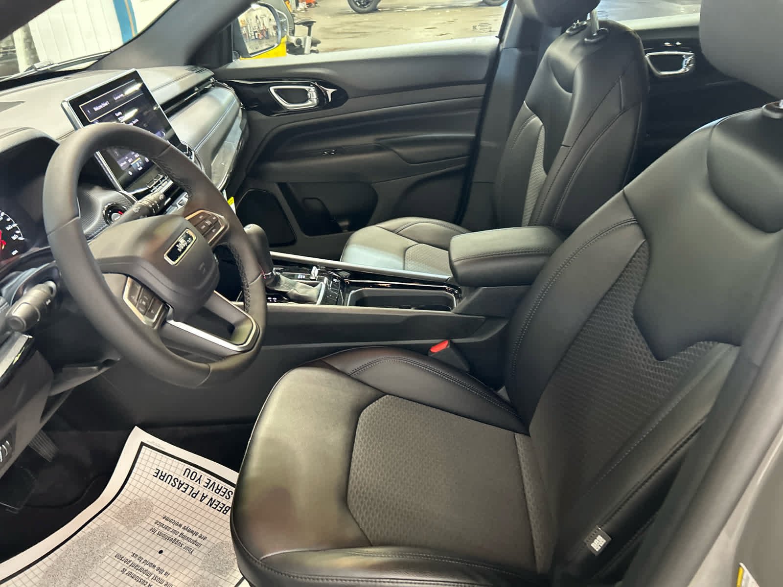 New 2026 Jeep Compass Latitude AWD/4WD image 9
