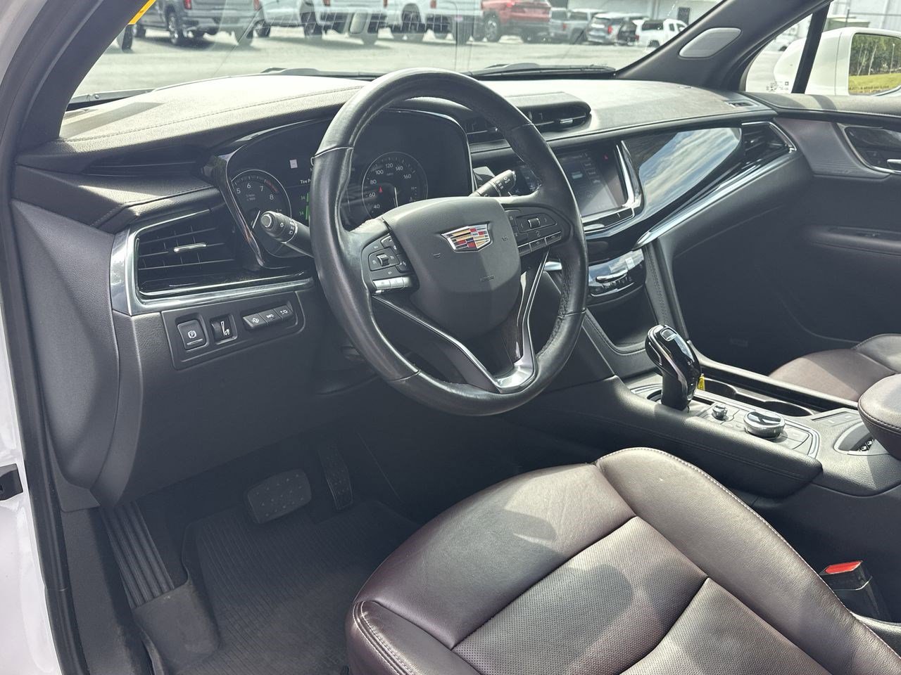 Used 2020 Cadillac XT6 Premium Luxury image 10