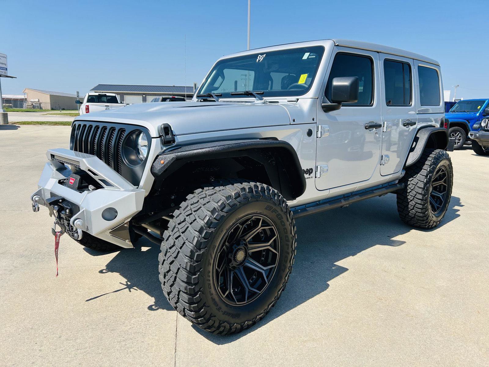 Used 2023 Jeep Wrangler Unlimited Sport w/ Sun And Sound Package AWD/4WD image 34