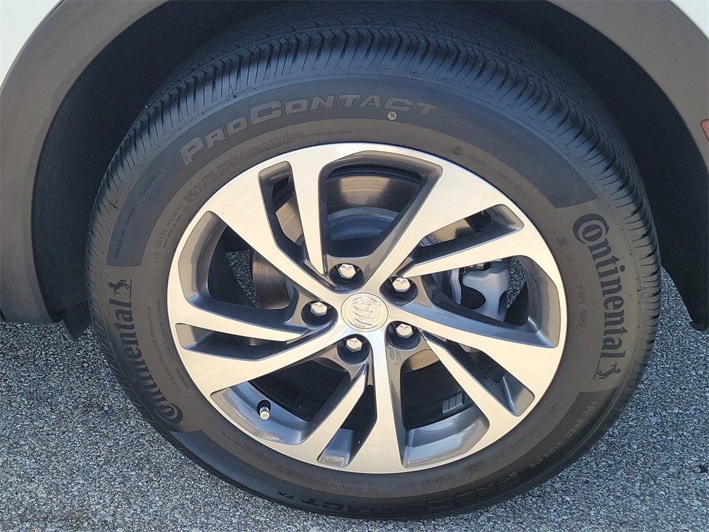 Used 2021 Buick Envision Essence image 12