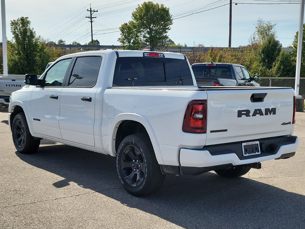 New 2027 RAM 1500 4x4 Crew Cab image 4