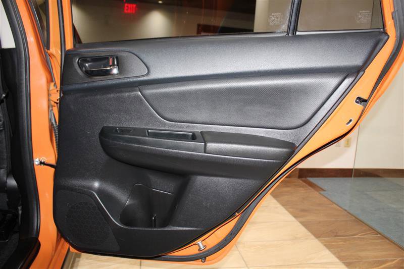 Used 2013 Subaru Crosstrek 2.0i Limited w/ Popular Pkg 2 AWD/4WD image 29