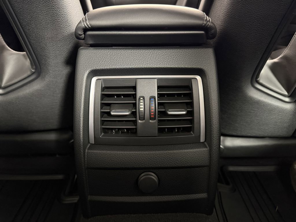 Used 2016 BMW M4 Coupe image 34