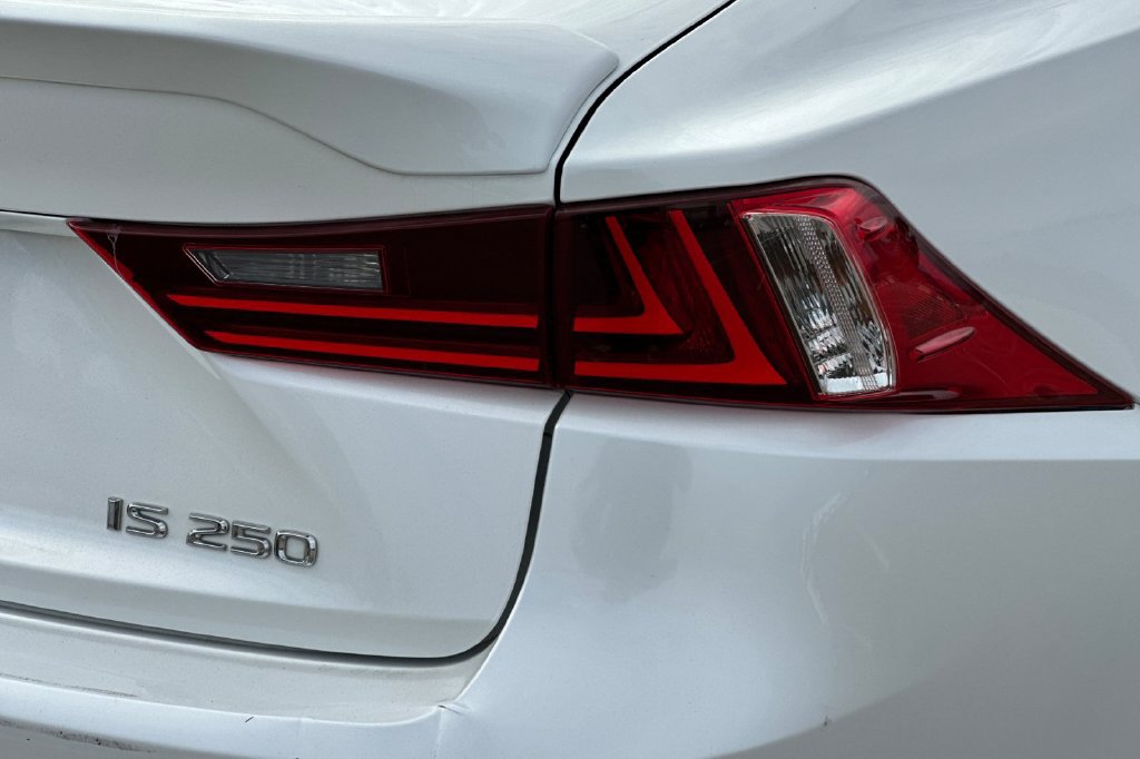 Used 2015 Lexus IS 250 RWD image 24
