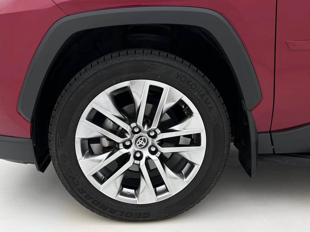 Used 2021 Toyota RAV4 Limited AWD/4WD image 27