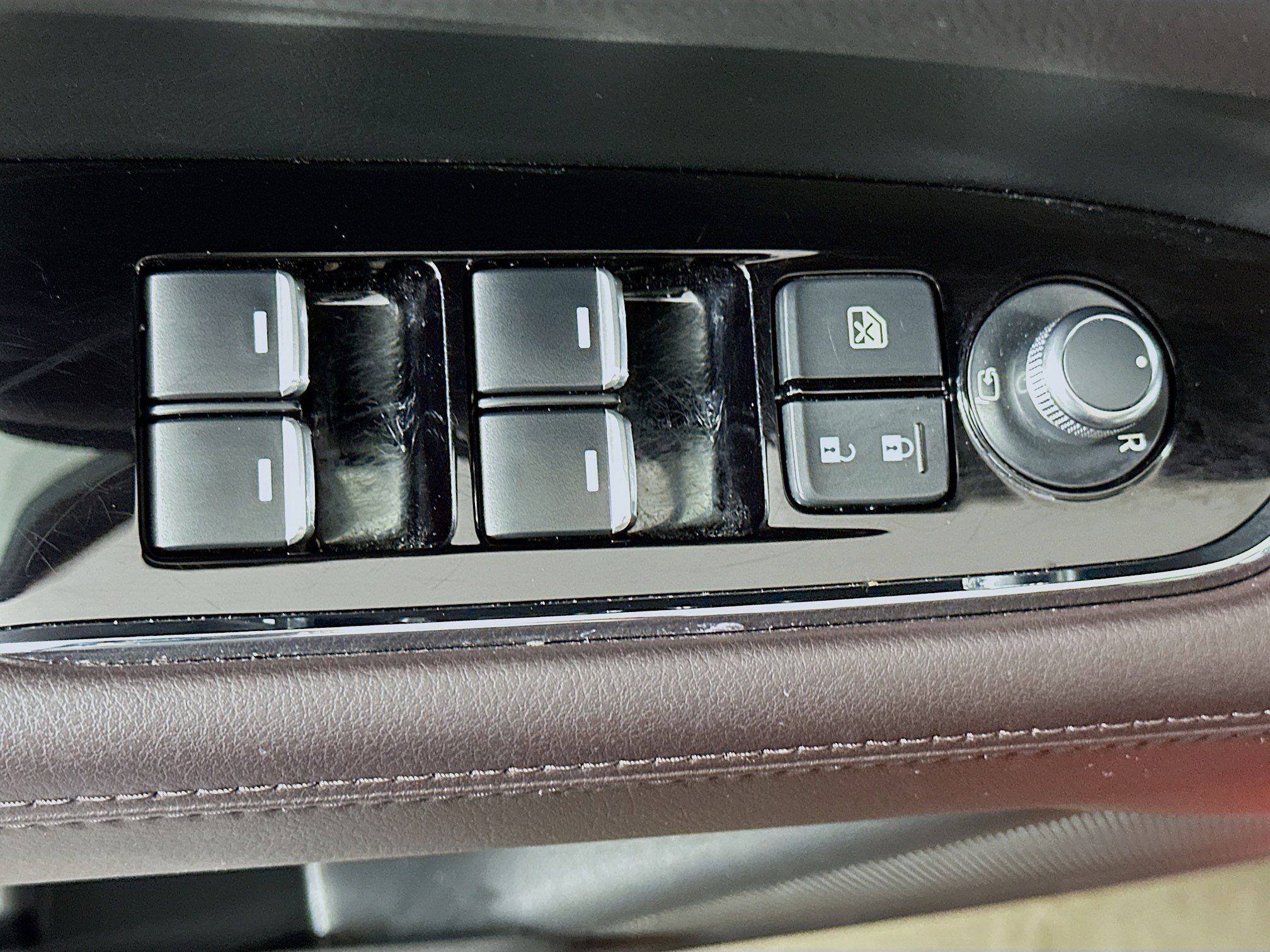 Used 2023 MAZDA CX-5 Signature image 15