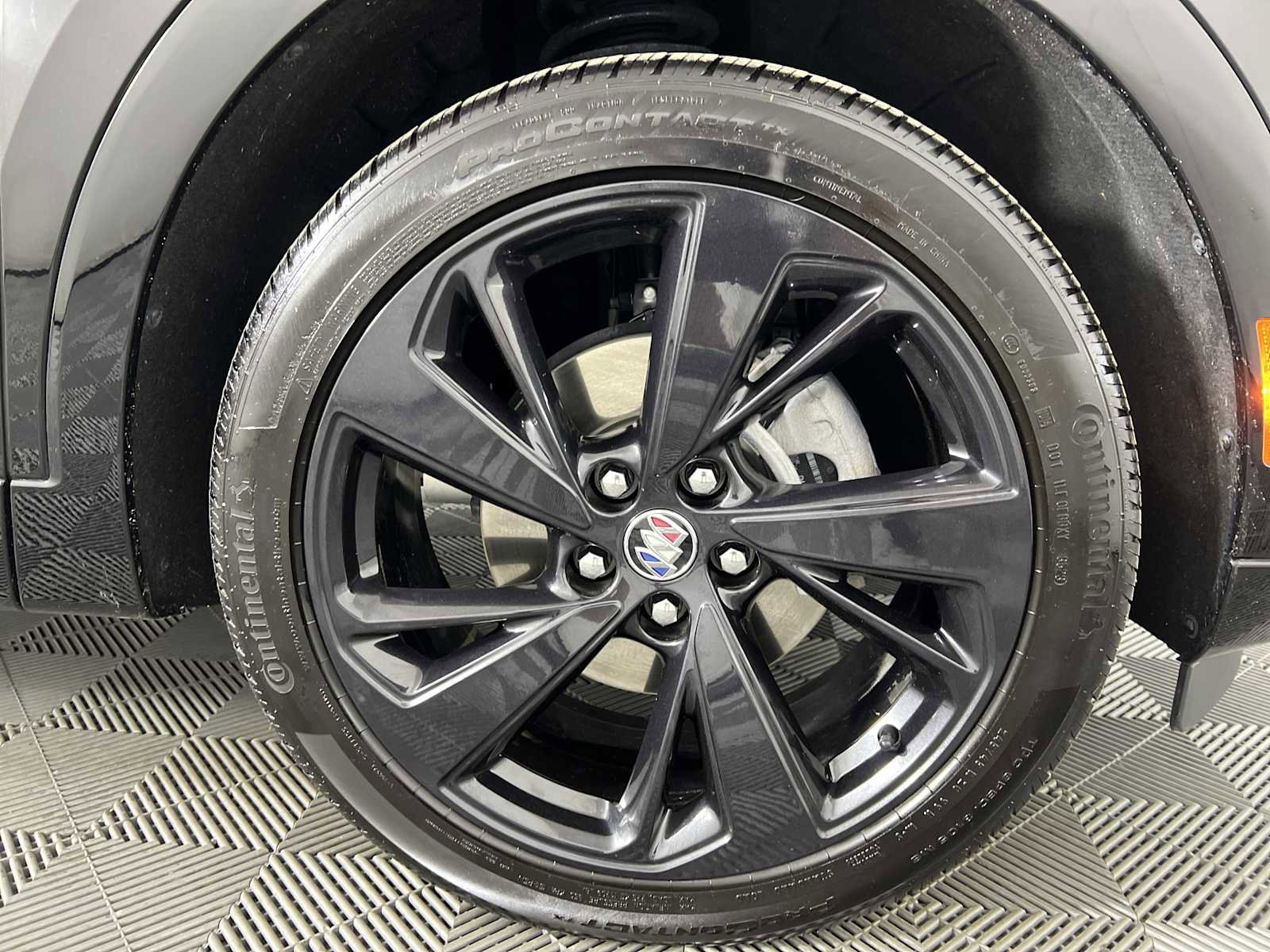 Certified 2023 Buick Envision Preferred w/ Sport Touring Package image 23