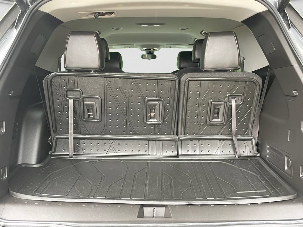 Certified 2021 Chevrolet Traverse RS w/ LPO, Floor Liner Package AWD/4WD image 16