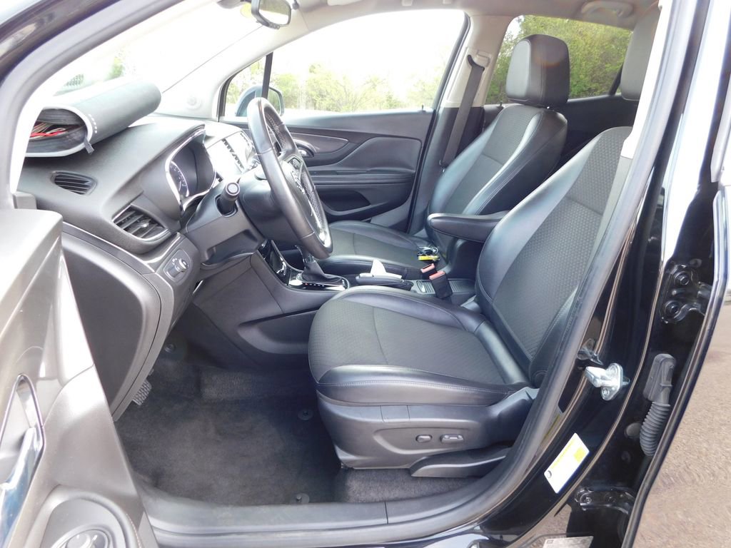 Used 2018 Buick Encore Preferred image 12