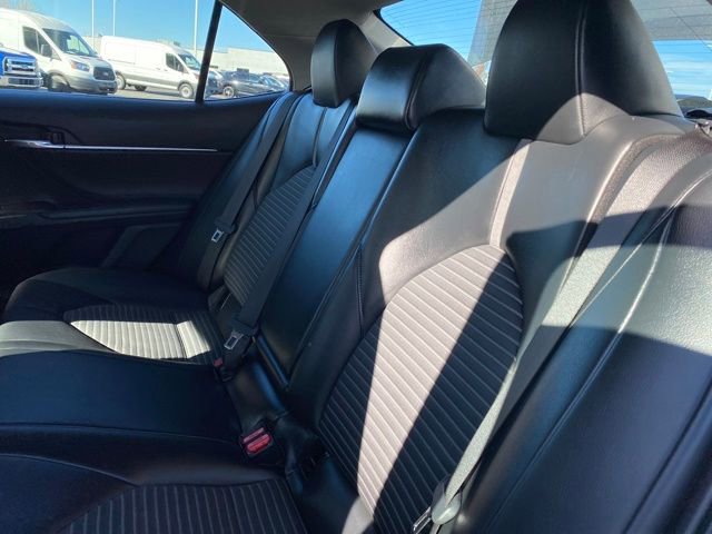 Used 2022 Toyota Camry SE image 16
