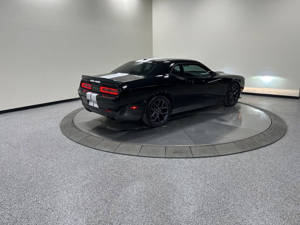 Used 2019 Dodge Challenger R/T w/ Blacktop Package image 6