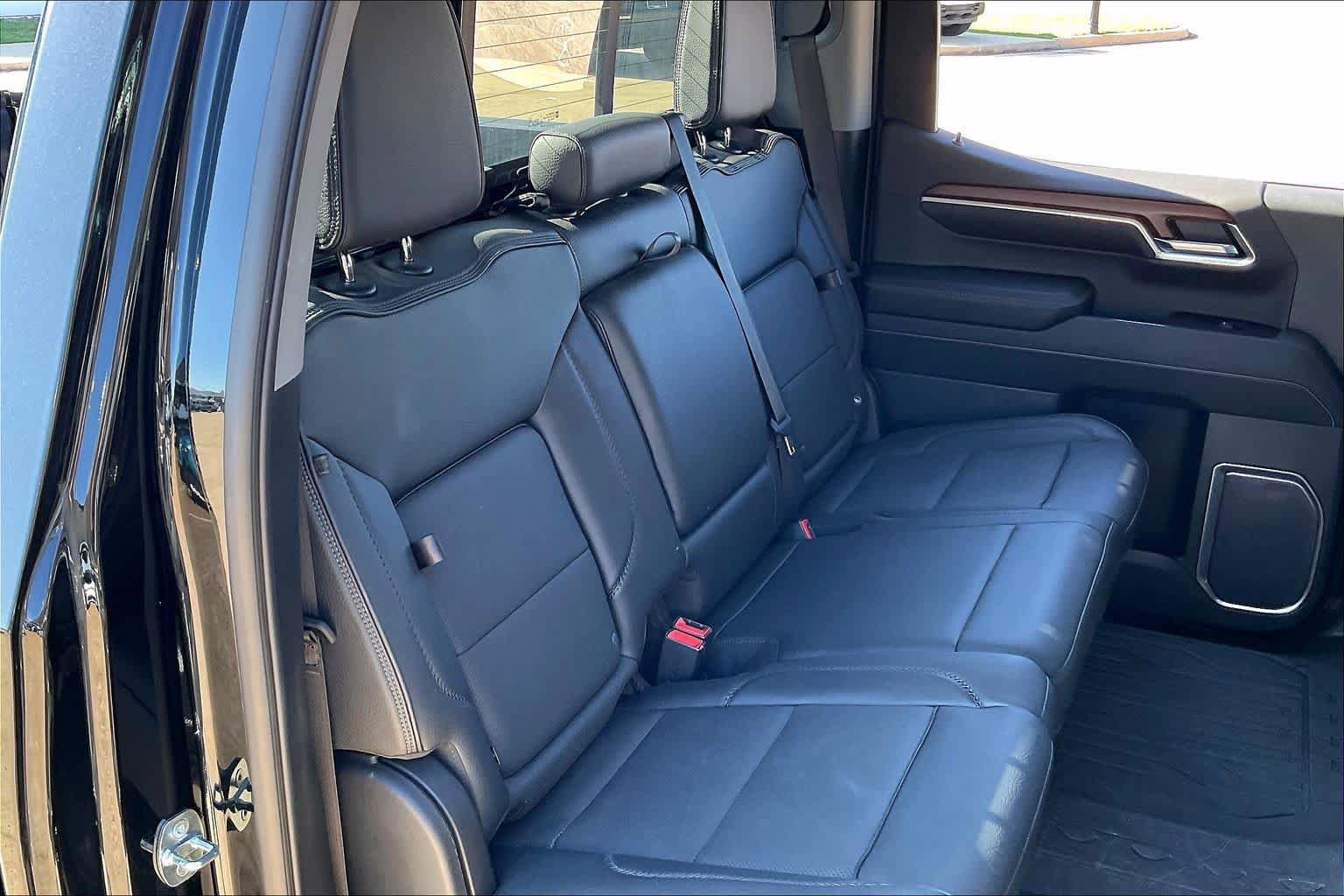 Used 2023 GMC Sierra 1500 Denali AWD/4WD image 19