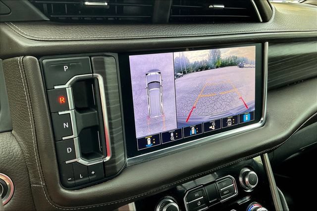 Used 2021 GMC Yukon Denali w/ Denali Premium Package AWD/4WD image 16