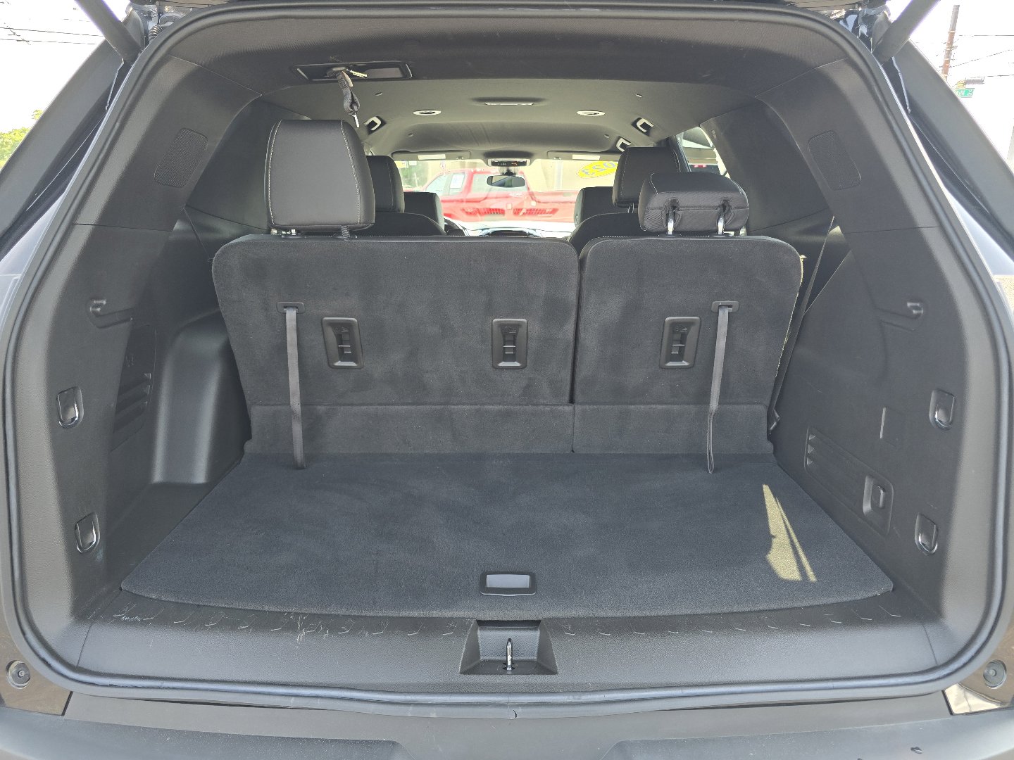 Used 2023 Chevrolet Traverse LT AWD/4WD image 29