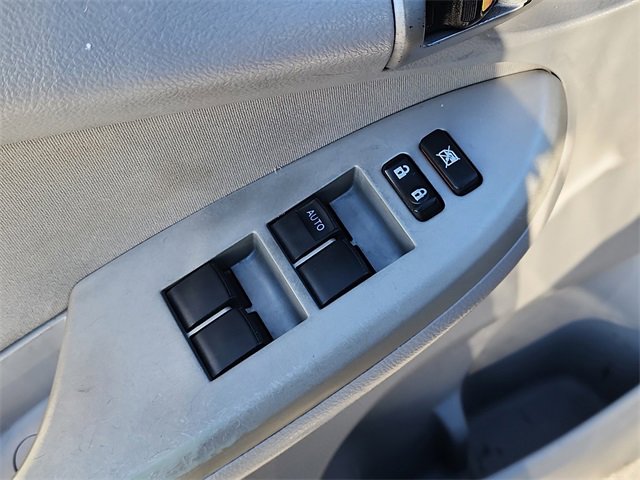 Used 2012 Toyota Corolla LE image 11