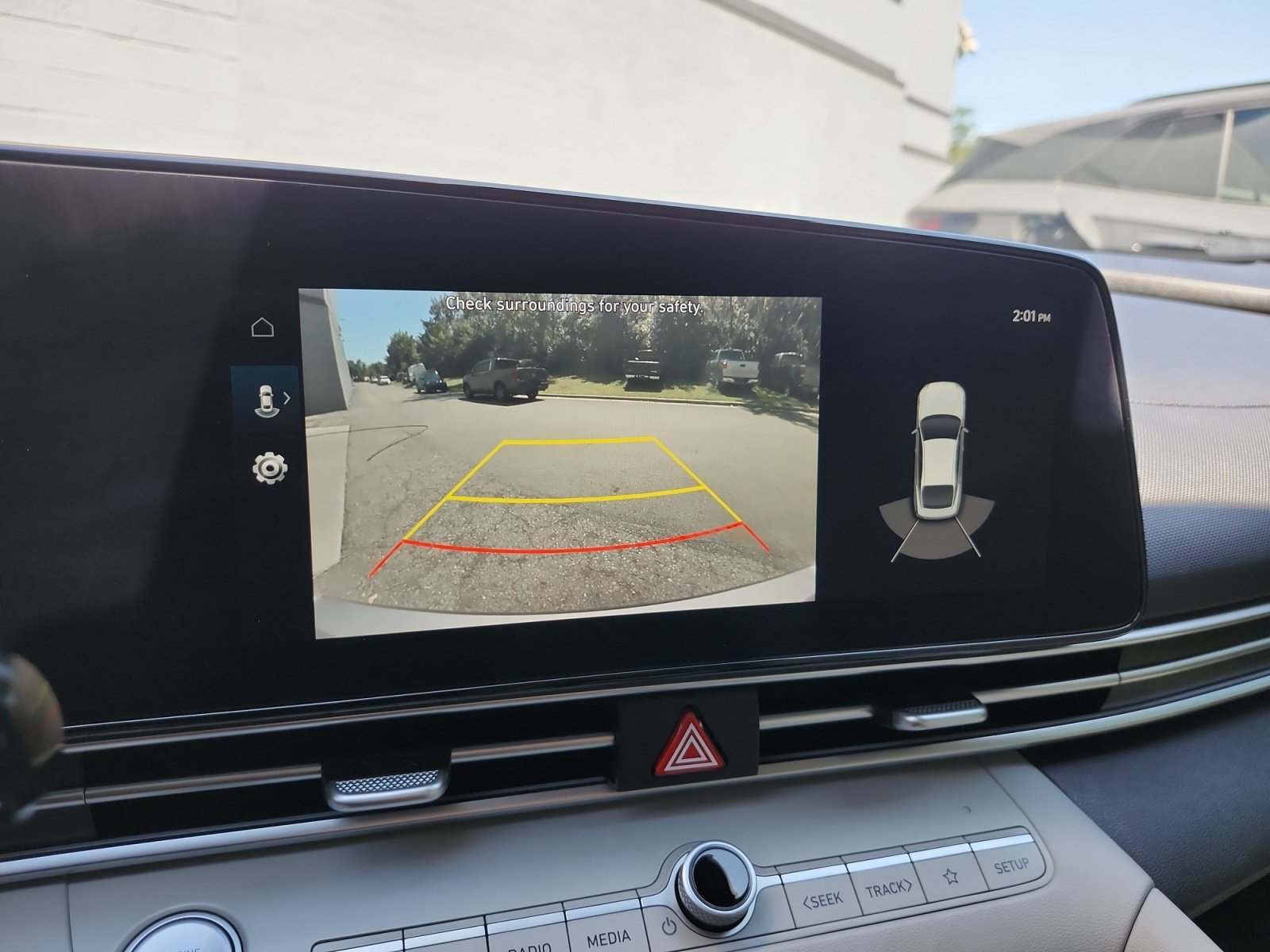 Used 2023 Hyundai Elantra Limited w/ Cargo Package FWD image 18