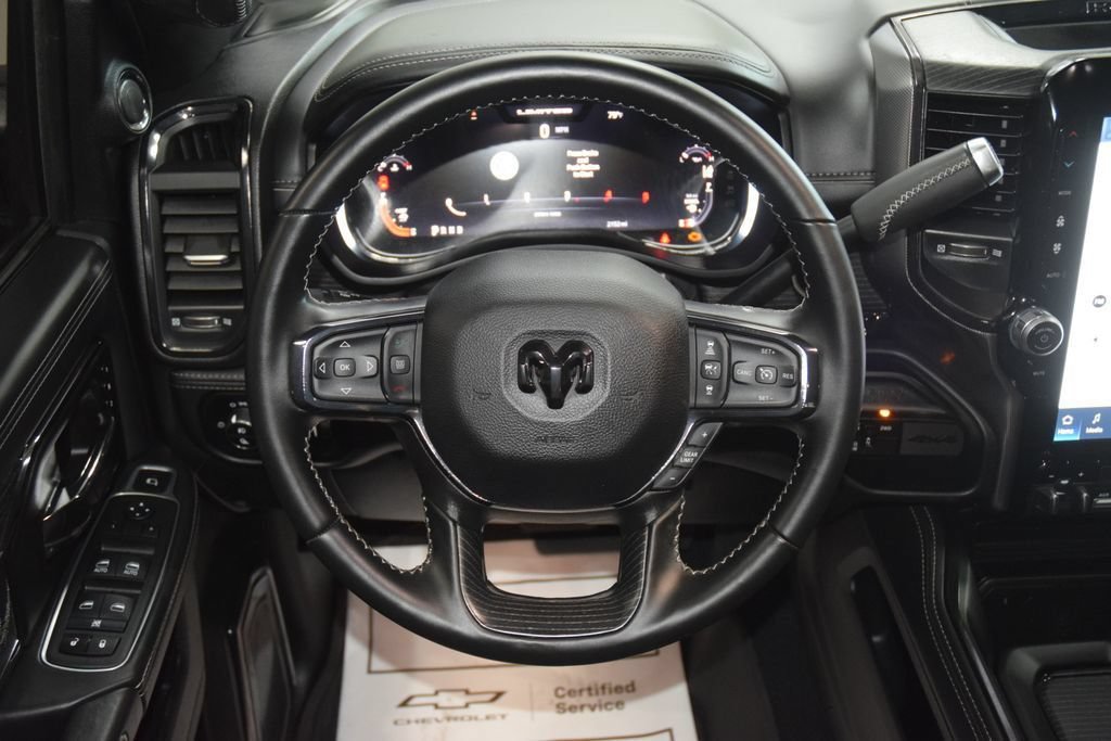 Used 2024 RAM 5500 4x4 Crew Cab image 33