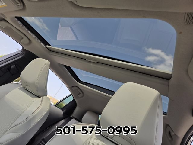 Used 2023 Toyota Prius Limited w/ Limited Premium Package AWD/4WD image 8