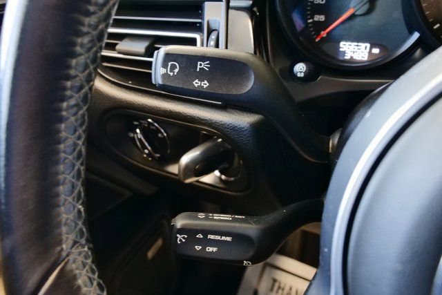 Used 2021 Porsche Macan image 28