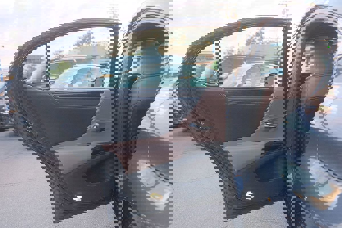 Used 2023 Lexus ES 350 image 31