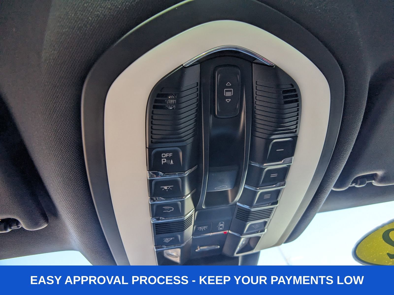 Used 2022 Porsche Macan S image 25