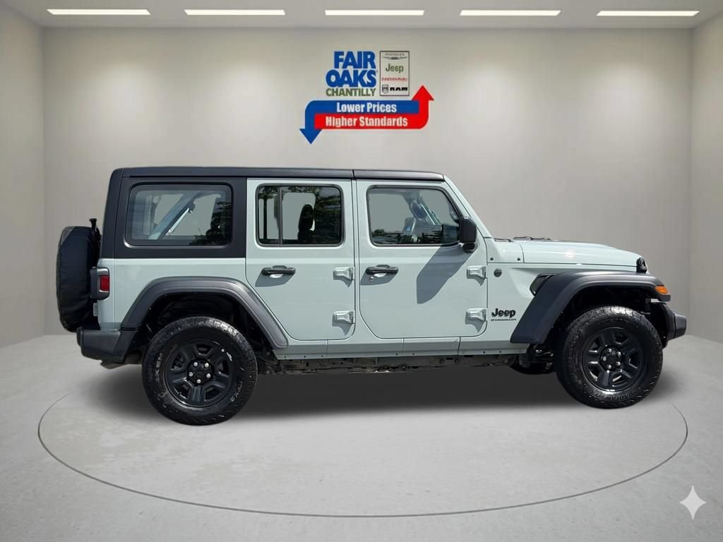 Used 2024 Jeep Wrangler Unlimited Sport AWD/4WD image 6