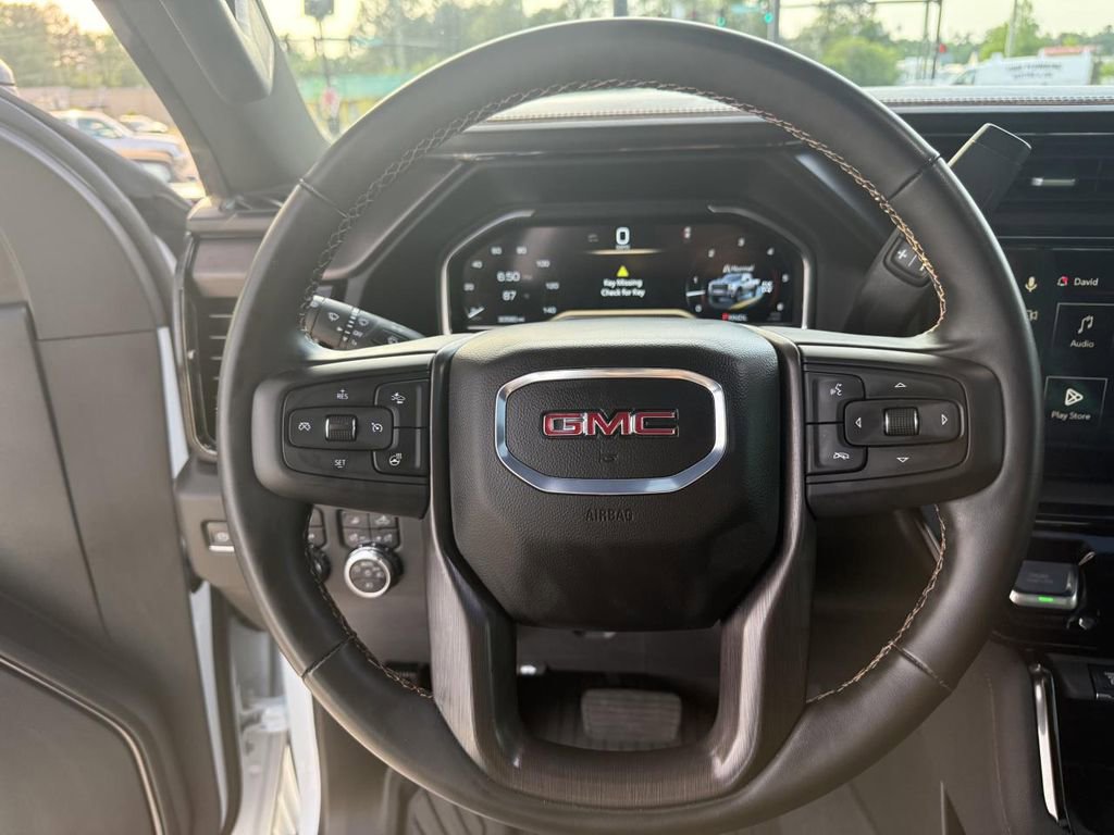 Used 2024 GMC Sierra 2500 AT4 w/ AT4 Premium Plus Package AWD/4WD image 18
