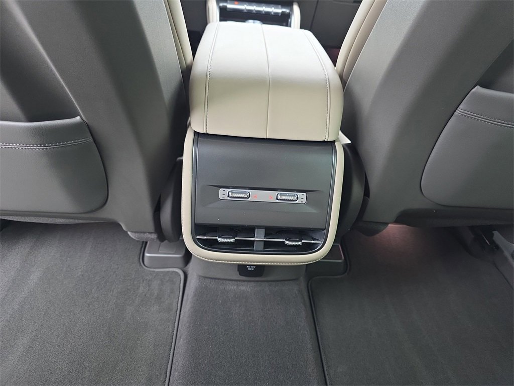 Used 2025 Lincoln Nautilus Premier w/ Equipment Group 102A image 23