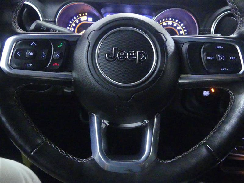 Used 2023 Jeep Wrangler Unlimited Sahara w/ Cold Weather Group AWD/4WD image 18
