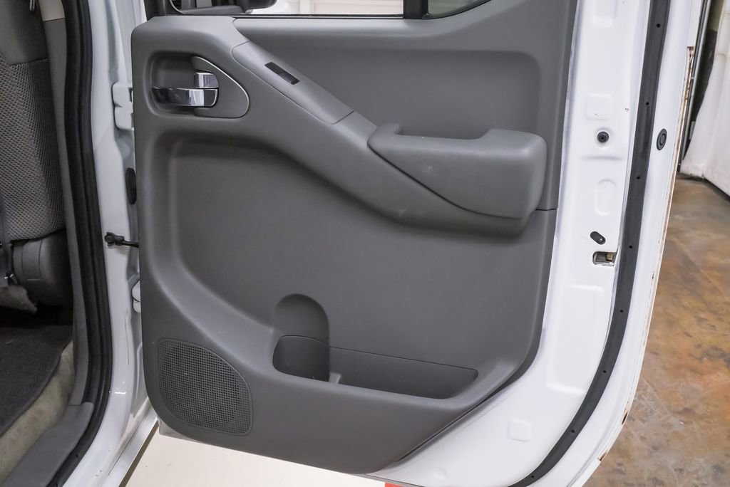 Used 2016 Nissan Frontier SV RWD image 27