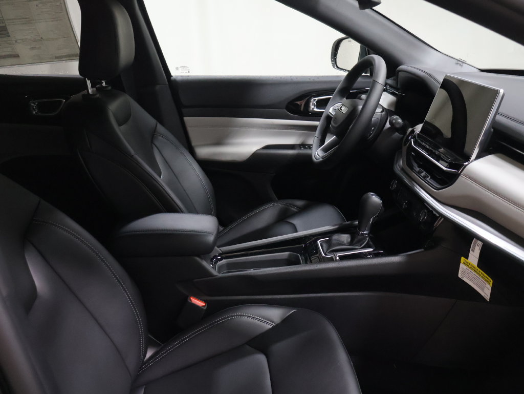 New 2026 Jeep Compass Limited AWD/4WD image 17
