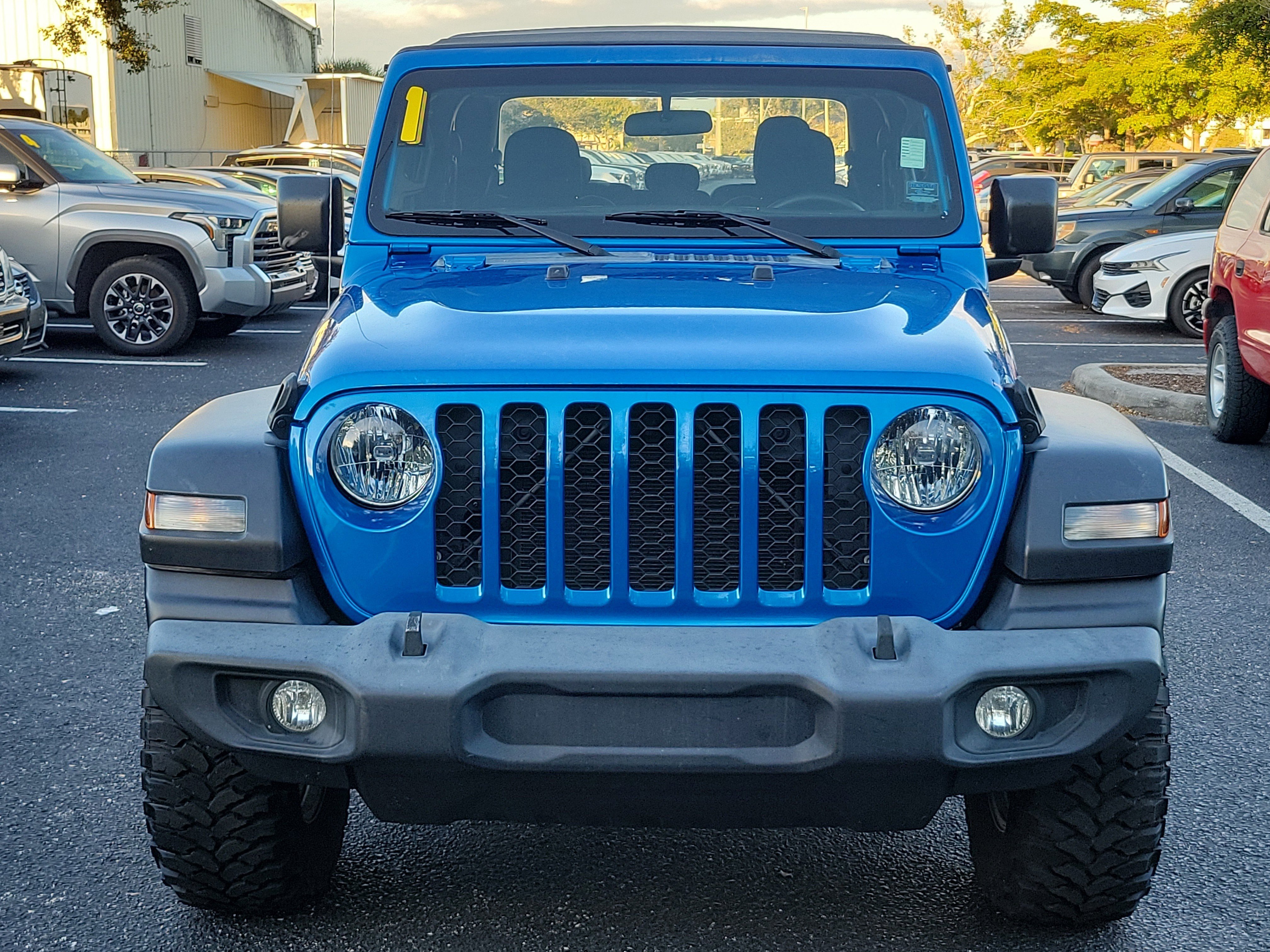 Used 2021 Jeep Gladiator Sport w/ Trailer Tow Package image 8