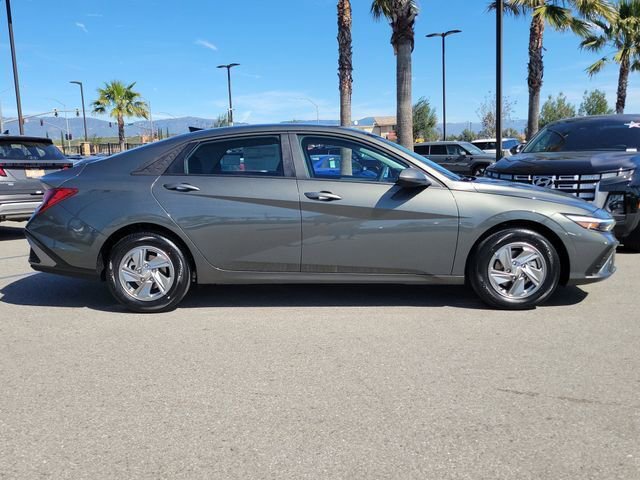 New 2026 Hyundai Elantra SE image 23