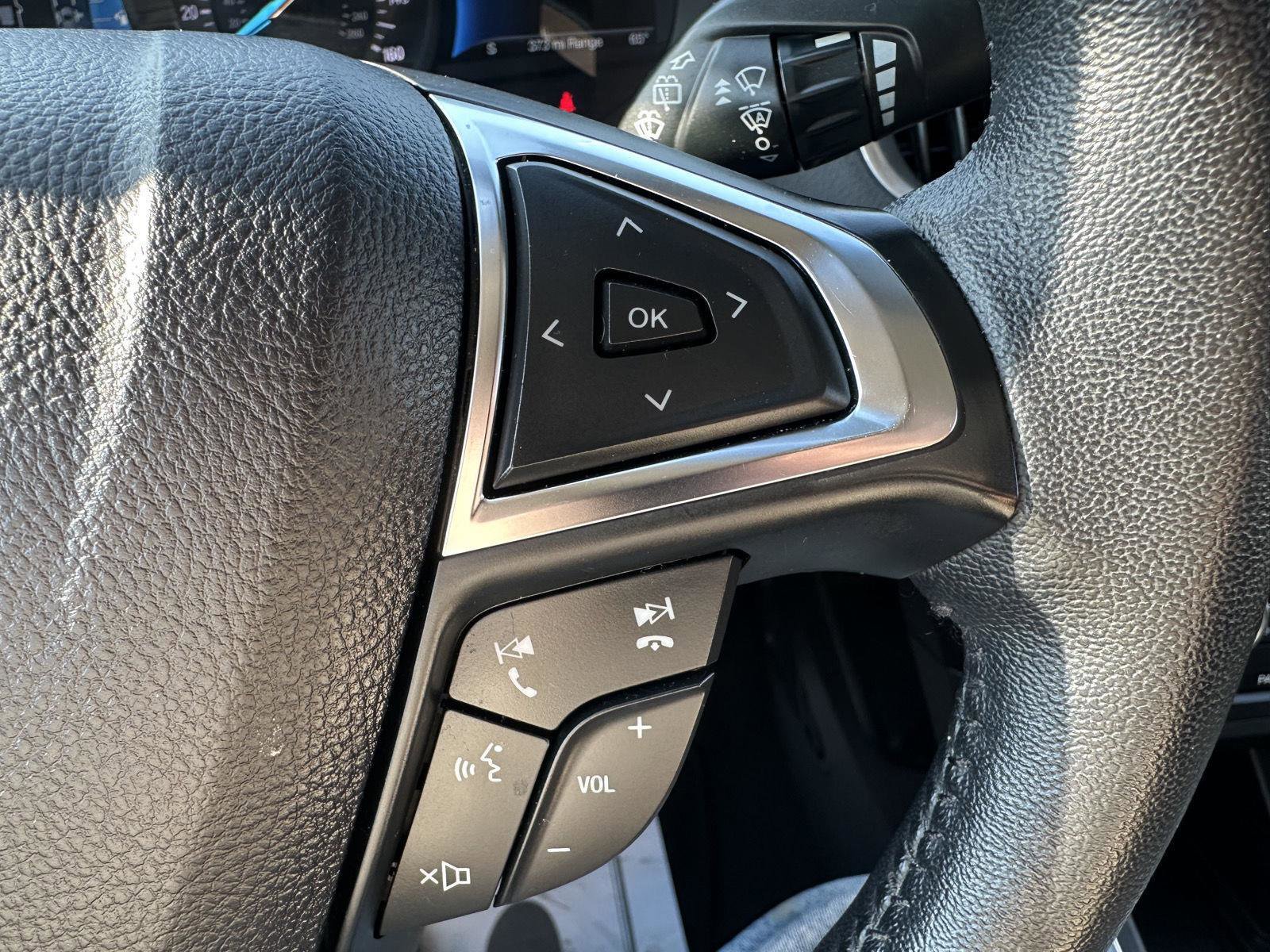 Used 2024 Ford Edge Titanium image 25