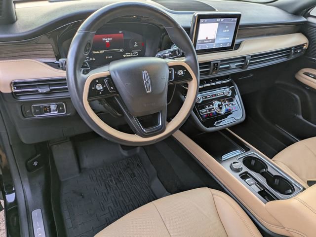 Used 2023 Lincoln Corsair Reserve w/ Towing Package AWD/4WD image 10