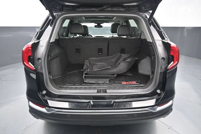 Used 2023 GMC Terrain SLT w/ Infotainment Package II AWD/4WD image 9
