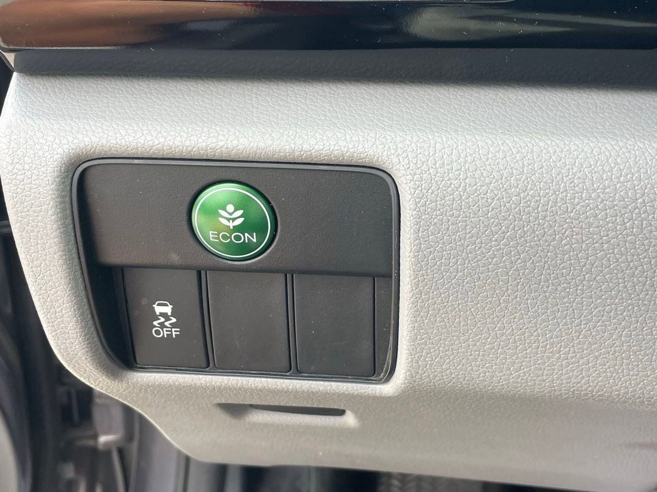 Used 2016 Honda Accord LX image 5