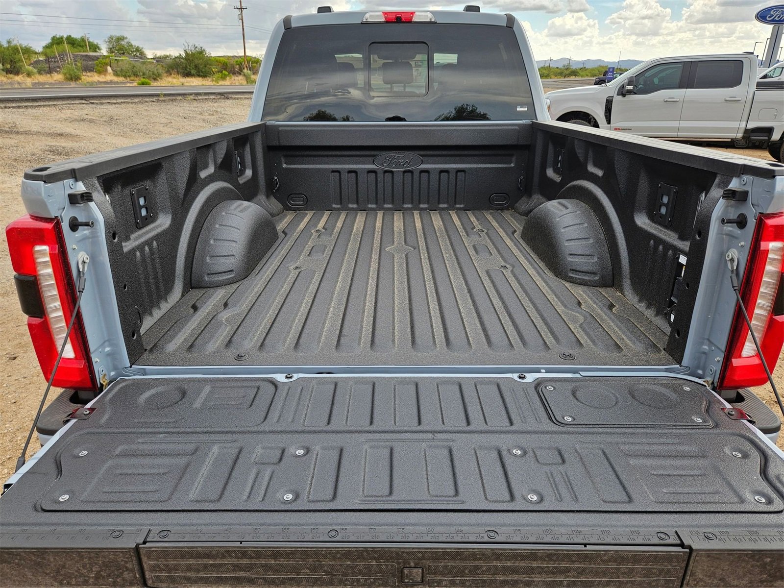 New 2025 Ford F350 Lariat w/ Lariat Ultimate Package image 6