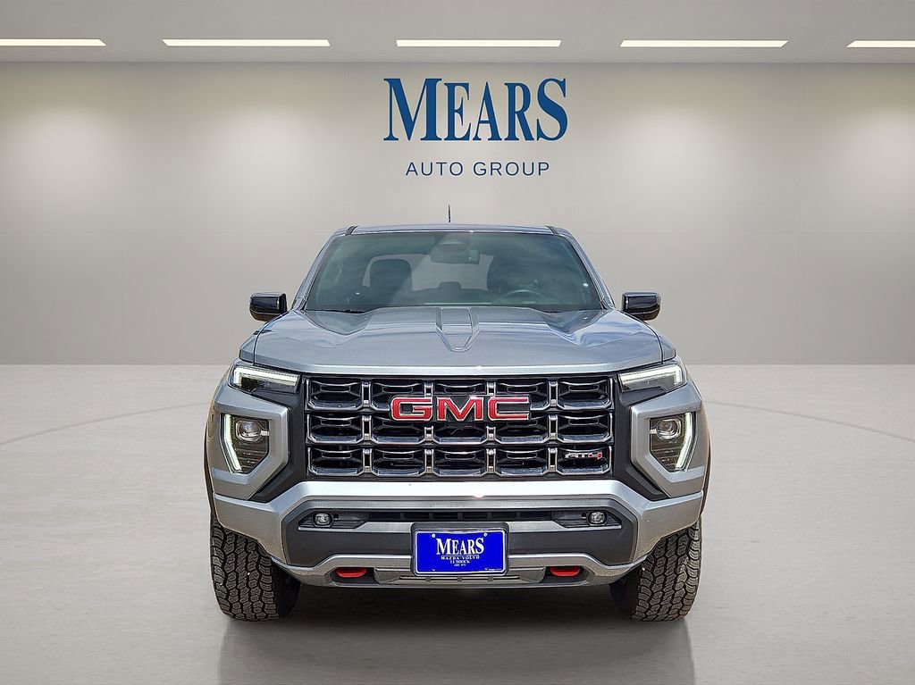Used 2024 GMC Canyon AT4 w/ AT4 Premium Package AWD/4WD image 8