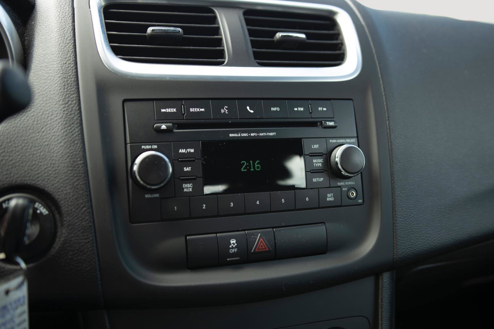 Used 2014 Dodge Avenger SE w/ Rallye Appearance Group FWD image 8