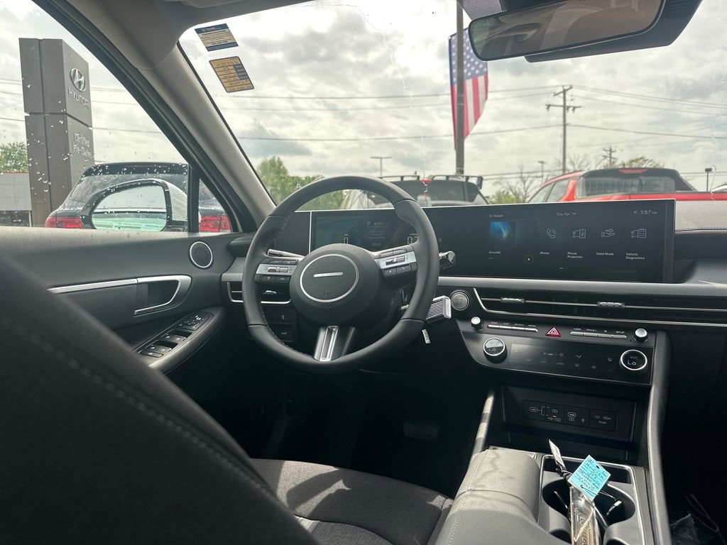 New 2026 Hyundai Sonata SEL AWD/4WD image 16