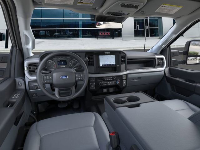 New 2026 Ford F550 4x4 Crew Cab image 9