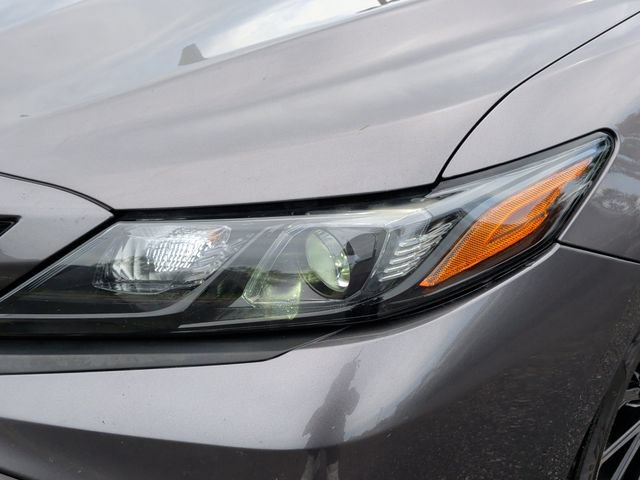 Used 2022 Toyota Camry SE FWD image 10